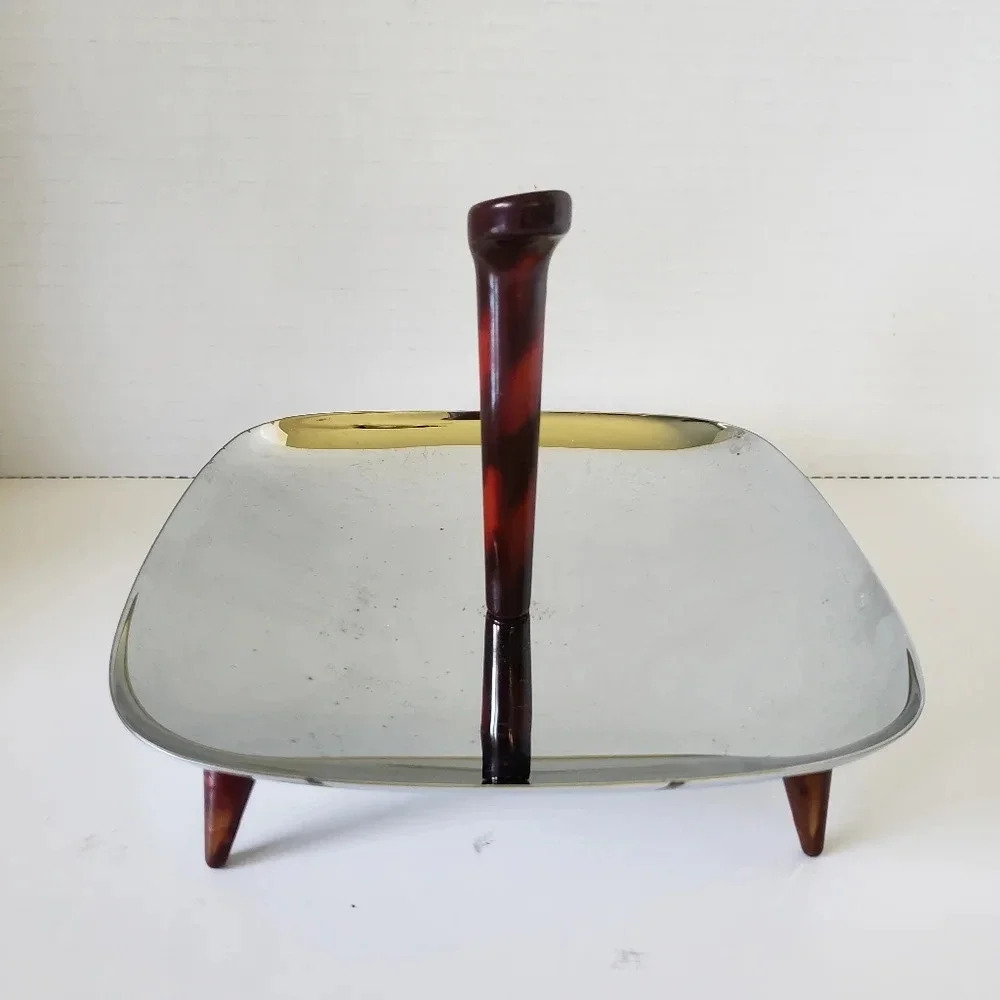 Vintage Retro Gourmates Serving Tray with Bakelite Handle/Feet.